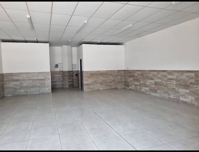 90M² RETAIL TO LET IN WHITE RIVER CENTRAL